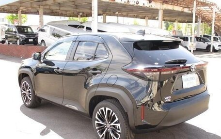 Toyota Yaris Cross, 2023 год, 1 260 001 рублей, 3 фотография
