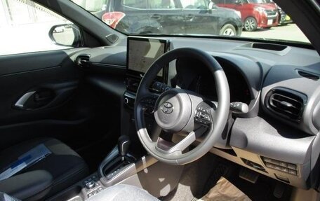 Toyota Yaris Cross, 2023 год, 1 260 001 рублей, 9 фотография