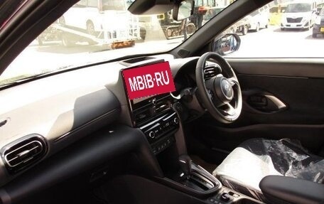 Toyota Yaris Cross, 2023 год, 1 260 001 рублей, 22 фотография