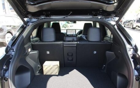 Toyota Yaris Cross, 2023 год, 1 260 001 рублей, 24 фотография