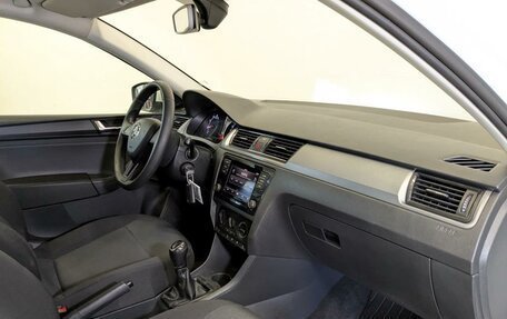 Skoda Rapid I, 2019 год, 990 000 рублей, 11 фотография