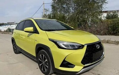 Toyota Yaris XP150 рестайлинг, 2022 год, 1 050 000 рублей, 1 фотография