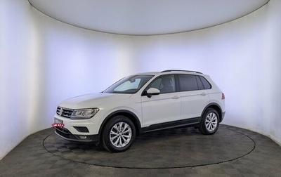 Volkswagen Tiguan II, 2020 год, 2 400 000 рублей, 1 фотография