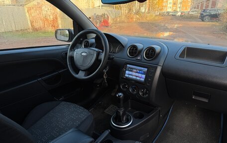 Ford Fiesta, 2005 год, 2 фотография