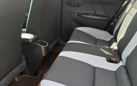 Toyota Yaris XP150 рестайлинг, 2022 год, 1 050 000 рублей, 8 фотография