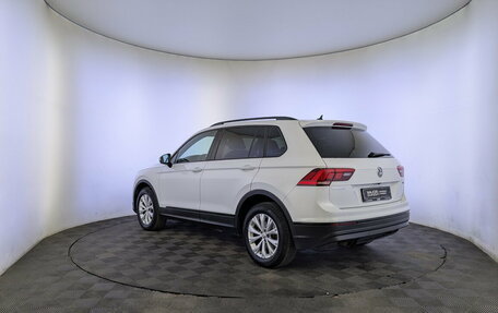 Volkswagen Tiguan II, 2020 год, 2 400 000 рублей, 7 фотография