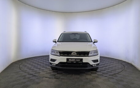 Volkswagen Tiguan II, 2020 год, 2 400 000 рублей, 2 фотография