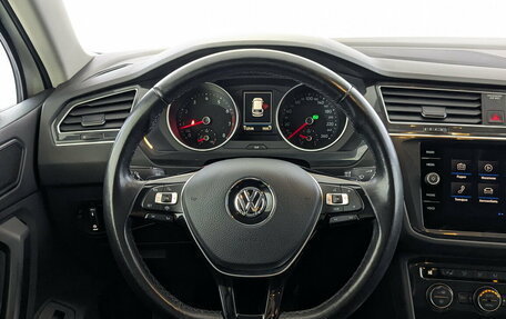Volkswagen Tiguan II, 2020 год, 2 400 000 рублей, 21 фотография