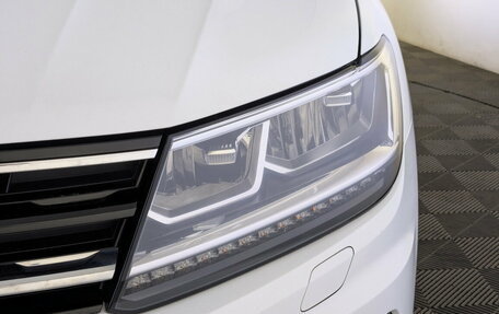 Volkswagen Tiguan II, 2020 год, 2 400 000 рублей, 17 фотография