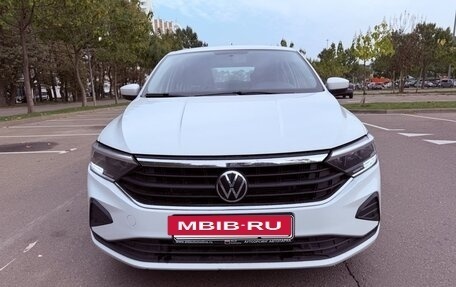 Volkswagen Polo VI (EU Market), 2021 год, 1 390 000 рублей, 2 фотография