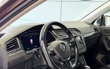 Volkswagen Tiguan II, 2018 год, 2 067 000 рублей, 6 фотография