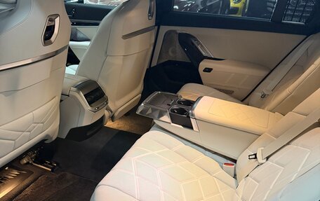 BMW 7 серия, 2025 год, 15 900 000 рублей, 5 фотография