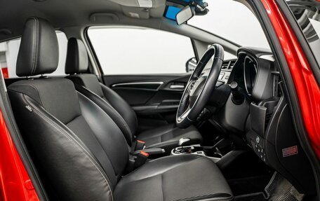Honda Fit III, 2018 год, 1 250 000 рублей, 7 фотография