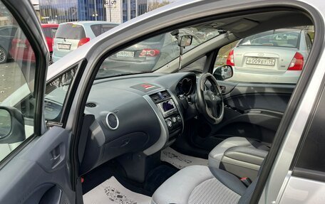 Mitsubishi Colt VI рестайлинг, 2004 год, 509 000 рублей, 10 фотография