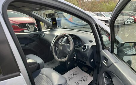 Mitsubishi Colt VI рестайлинг, 2004 год, 509 000 рублей, 14 фотография