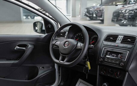 Volkswagen Polo VI (EU Market), 2019 год, 995 000 рублей, 9 фотография