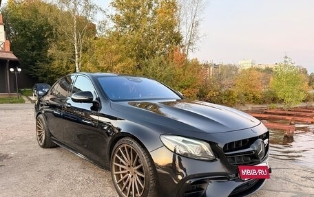 Mercedes-Benz E-Класс AMG, 2018 год, 6 100 000 рублей, 6 фотография