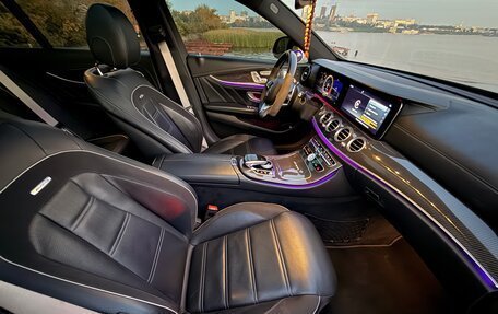Mercedes-Benz E-Класс AMG, 2018 год, 6 100 000 рублей, 11 фотография