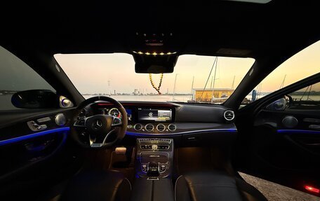 Mercedes-Benz E-Класс AMG, 2018 год, 6 100 000 рублей, 10 фотография