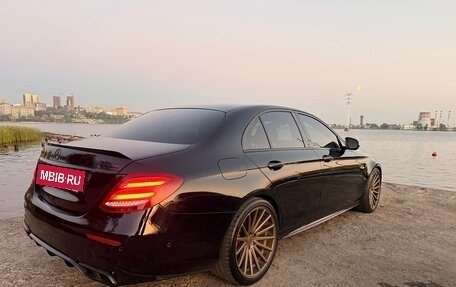 Mercedes-Benz E-Класс AMG, 2018 год, 6 100 000 рублей, 18 фотография