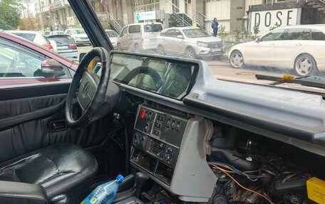Mercedes-Benz G-Класс W463 рестайлинг _ii, 1994 год, 1 268 000 рублей, 3 фотография