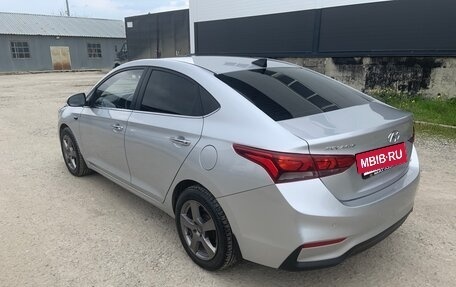 Hyundai Solaris II рестайлинг, 2017 год, 1 550 000 рублей, 5 фотография