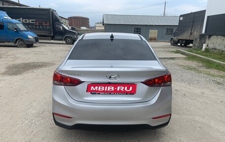 Hyundai Solaris II рестайлинг, 2017 год, 1 550 000 рублей, 6 фотография