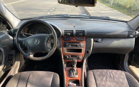 Mercedes-Benz C-Класс, 2001 год, 320 000 рублей, 7 фотография