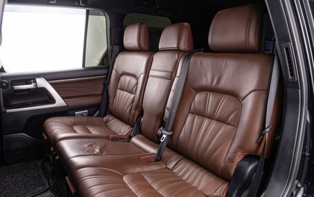 Toyota Land Cruiser 200, 2019 год, 7 825 000 рублей, 11 фотография