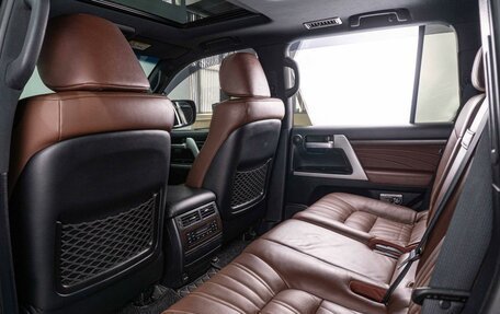Toyota Land Cruiser 200, 2019 год, 7 825 000 рублей, 12 фотография