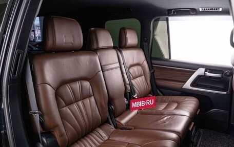 Toyota Land Cruiser 200, 2019 год, 7 825 000 рублей, 8 фотография