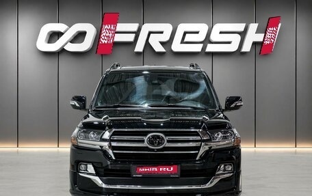 Toyota Land Cruiser 200, 2019 год, 7 825 000 рублей, 4 фотография