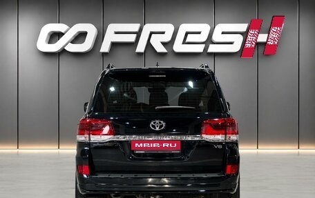 Toyota Land Cruiser 200, 2019 год, 7 825 000 рублей, 3 фотография