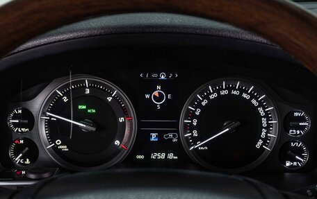 Toyota Land Cruiser 200, 2019 год, 7 825 000 рублей, 19 фотография
