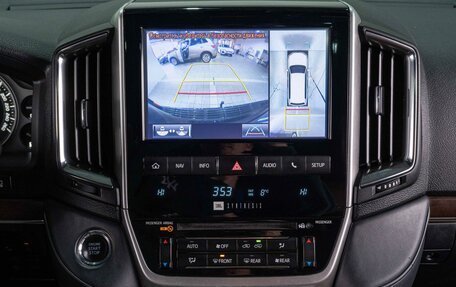 Toyota Land Cruiser 200, 2019 год, 7 825 000 рублей, 16 фотография