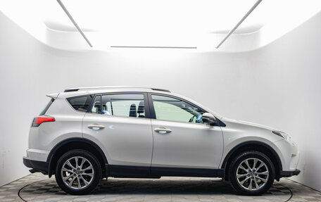 Toyota RAV4, 2017 год, 2 295 000 рублей, 4 фотография