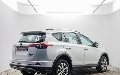 Toyota RAV4, 2017 год, 2 295 000 рублей, 5 фотография