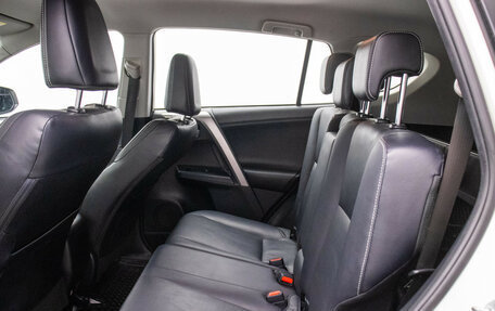 Toyota RAV4, 2017 год, 2 295 000 рублей, 11 фотография