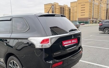Mitsubishi Outlander III рестайлинг 3, 2013 год, 1 500 000 рублей, 6 фотография