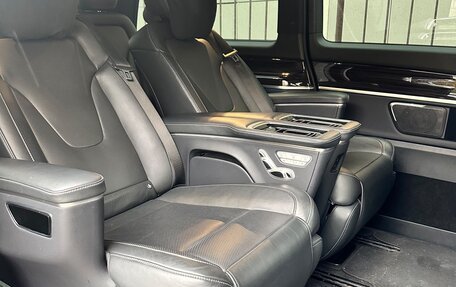 Mercedes-Benz V-Класс, 2022 год, 8 900 000 рублей, 5 фотография