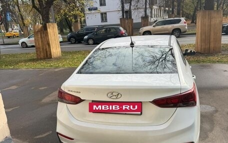 Hyundai Solaris II рестайлинг, 2019 год, 850 000 рублей, 2 фотография