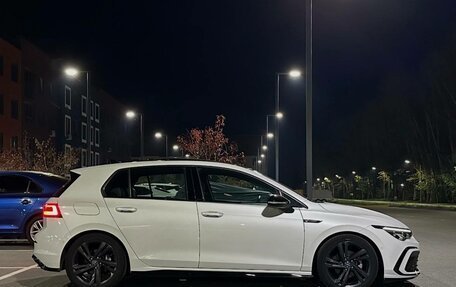 Volkswagen Golf VIII, 2021 год, 2 880 000 рублей, 18 фотография