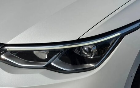 Volkswagen Golf VIII, 2021 год, 2 880 000 рублей, 30 фотография