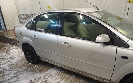 Ford Focus II рестайлинг, 2006 год, 330 000 рублей, 5 фотография
