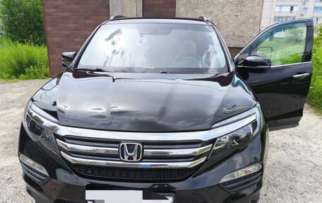 Honda Pilot III рестайлинг, 2018 год, 3 270 000 рублей, 1 фотография