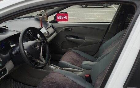 Honda Insight II рестайлинг, 2009 год, 650 000 рублей, 11 фотография