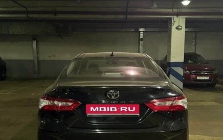 Toyota Camry, 2021 год, 2 390 000 рублей, 2 фотография