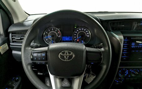 Toyota Fortuner II, 2019 год, 3 190 000 рублей, 24 фотография