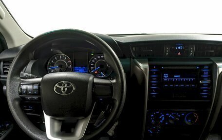 Toyota Fortuner II, 2019 год, 3 190 000 рублей, 21 фотография