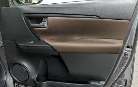 Toyota Fortuner II, 2019 год, 3 190 000 рублей, 18 фотография